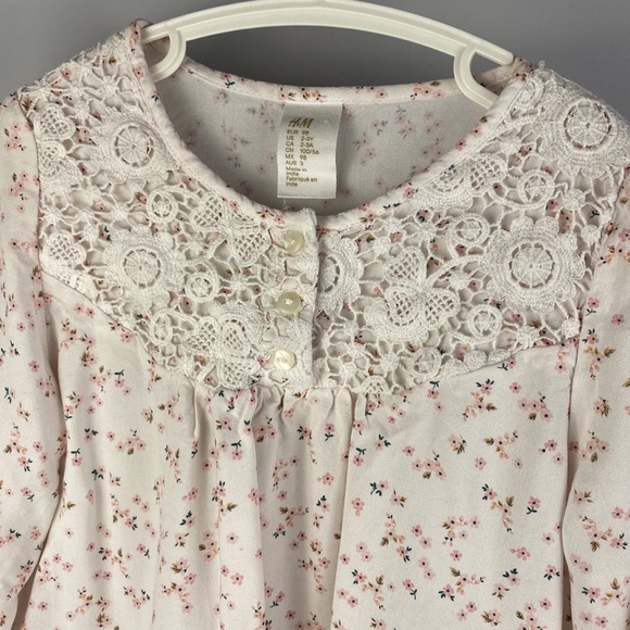 H&M Floral Lace Yoke Long Sleeve Blouse size 2-3 - Picture 7 of 8